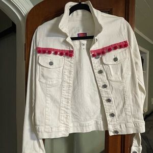 White jean jacket perfect for dia de los muertes